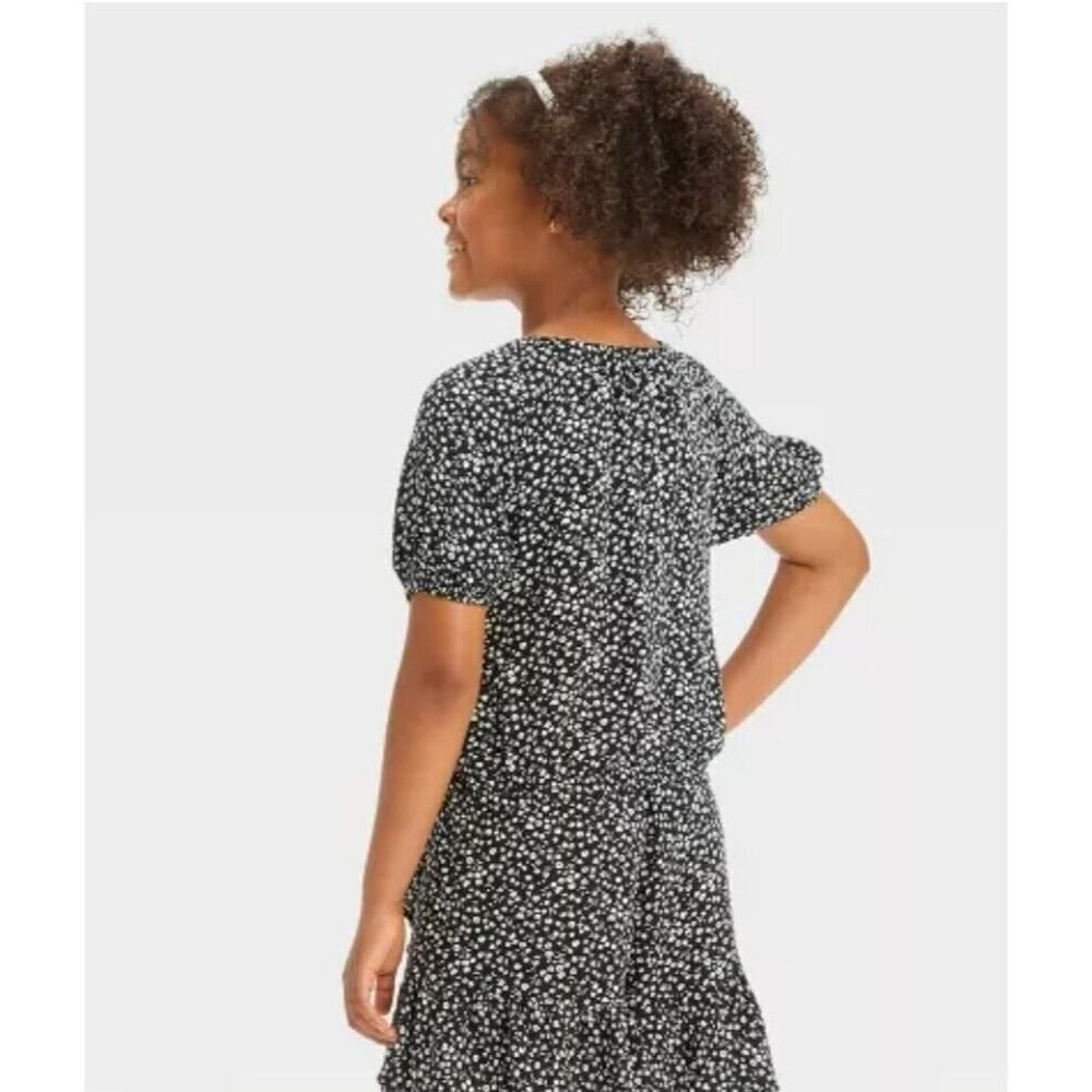 Cat & Jack 2PC Girls' Short Sleeve Floral Woven Top Color Black/White 6/7 - Picture 2 of 7